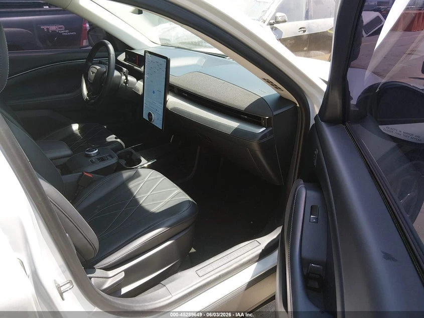 Ford Mustang Mach-E Select RWD, снимка 5 - Автомобили и джипове - 54804717