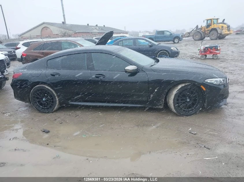 BMW 850 * LASER* M PACK* 360* Ambient Light* Head-up* , снимка 13 - Автомобили и джипове - 55050703