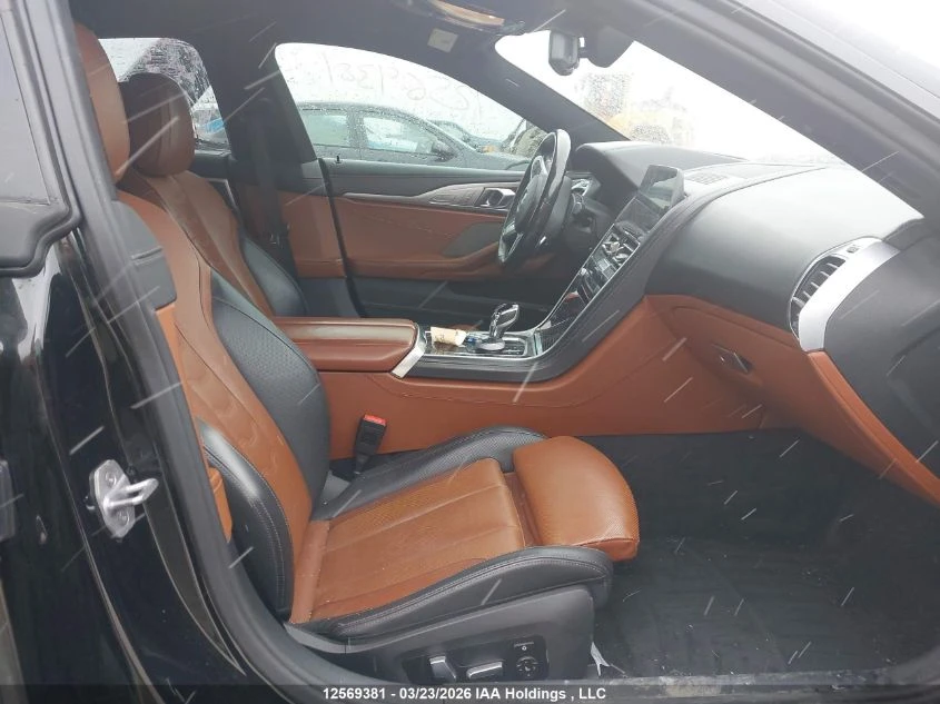 BMW 850 * LASER* M PACK* 360* Ambient Light* Head-up* , снимка 5 - Автомобили и джипове - 55050703