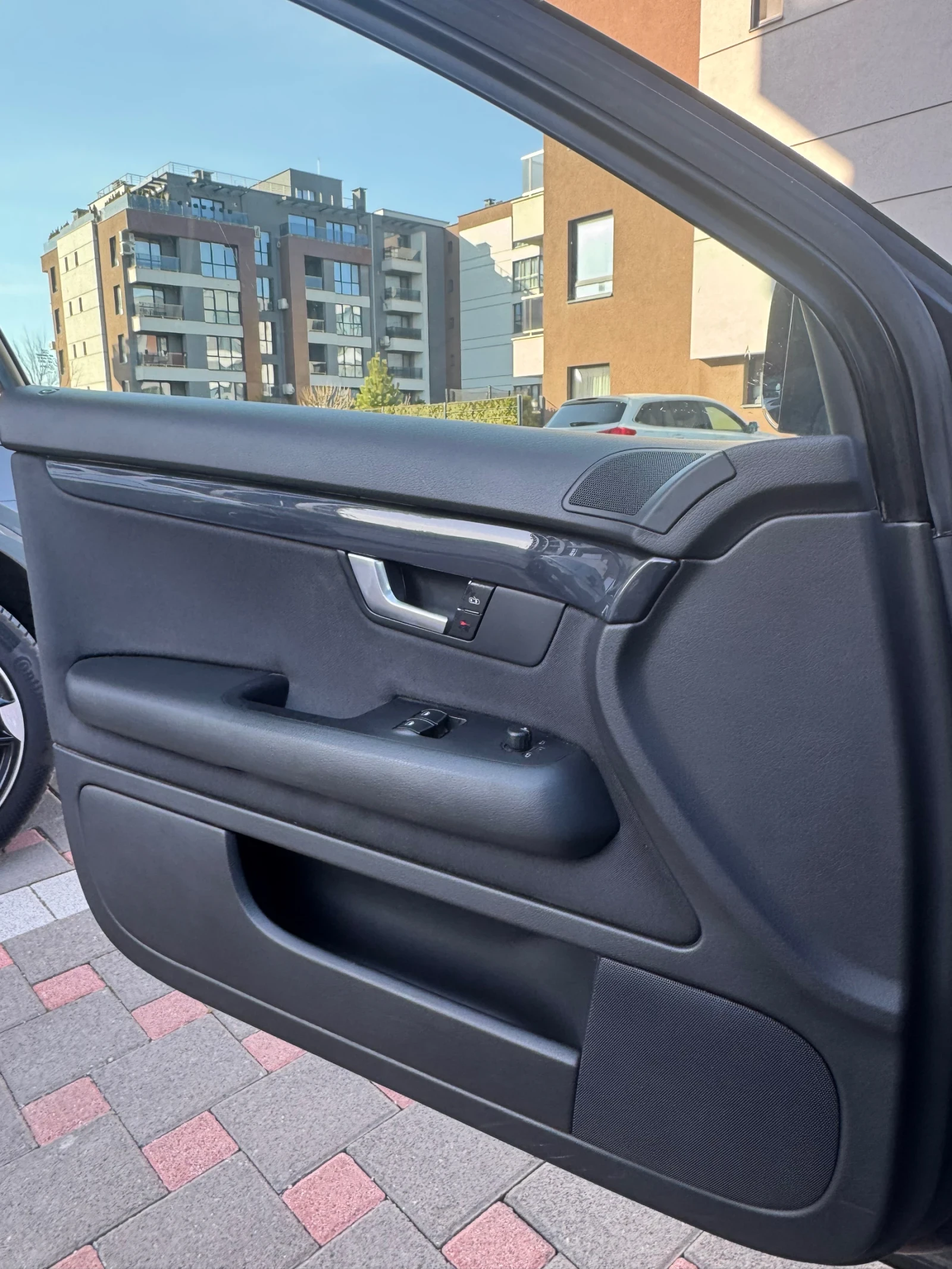 Audi A4, снимка 8 - Автомобили и джипове - 55080843