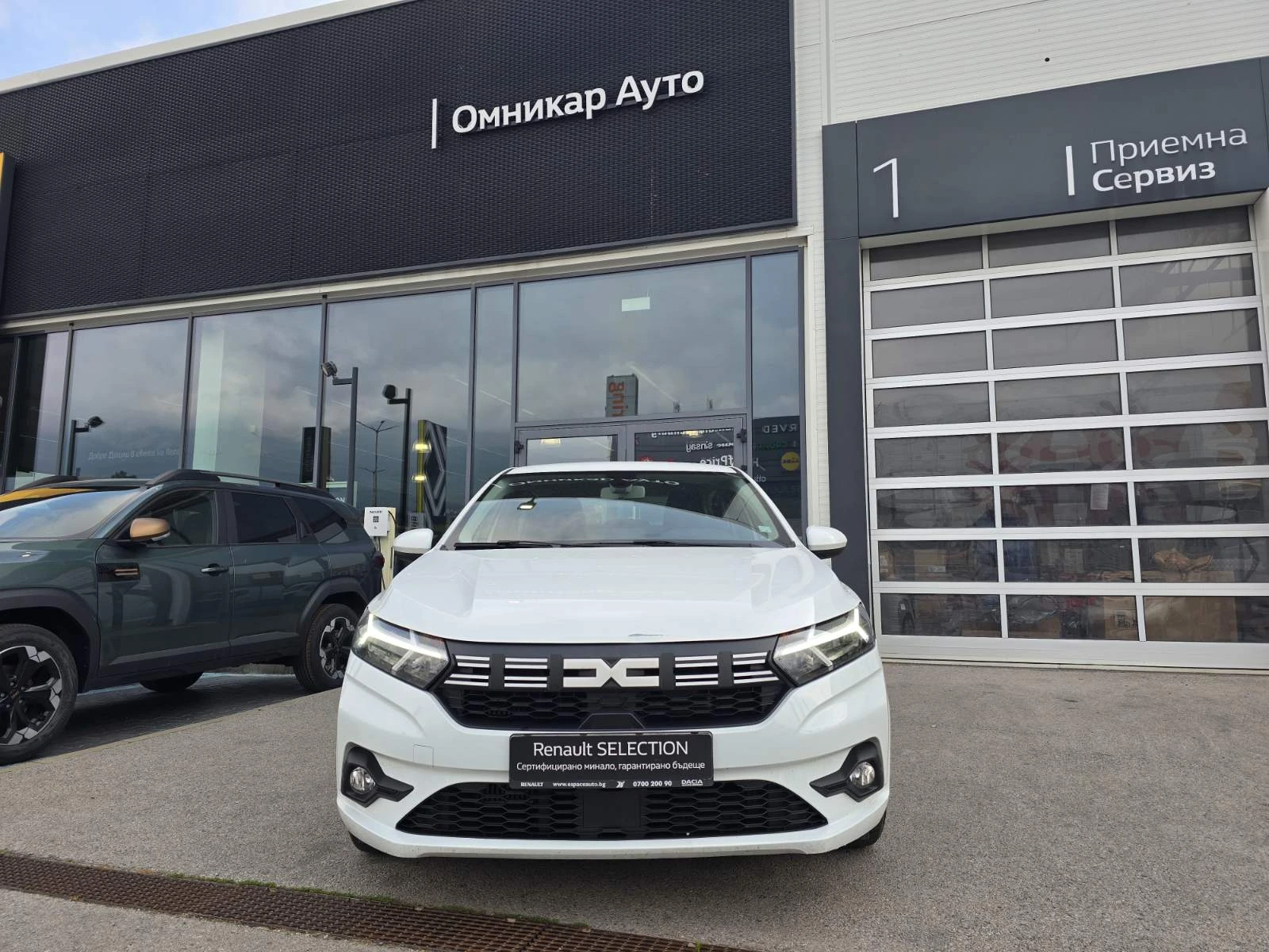 Dacia Logan 1.0 TCe 90, снимка 3 - Автомобили и джипове - 55253844