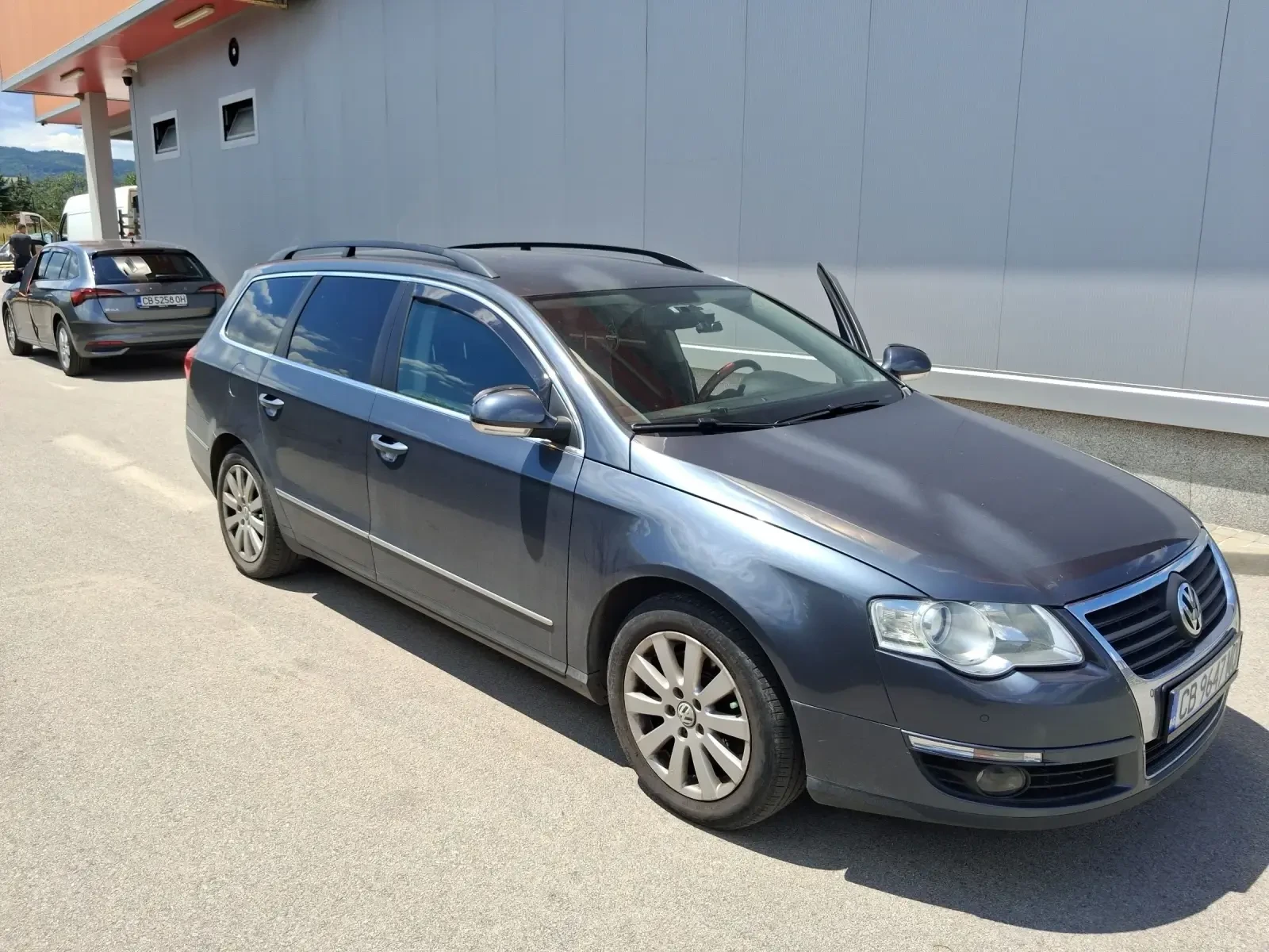 VW Passat 2.0TDi, снимка 2 - Автомобили и джипове - 55260580