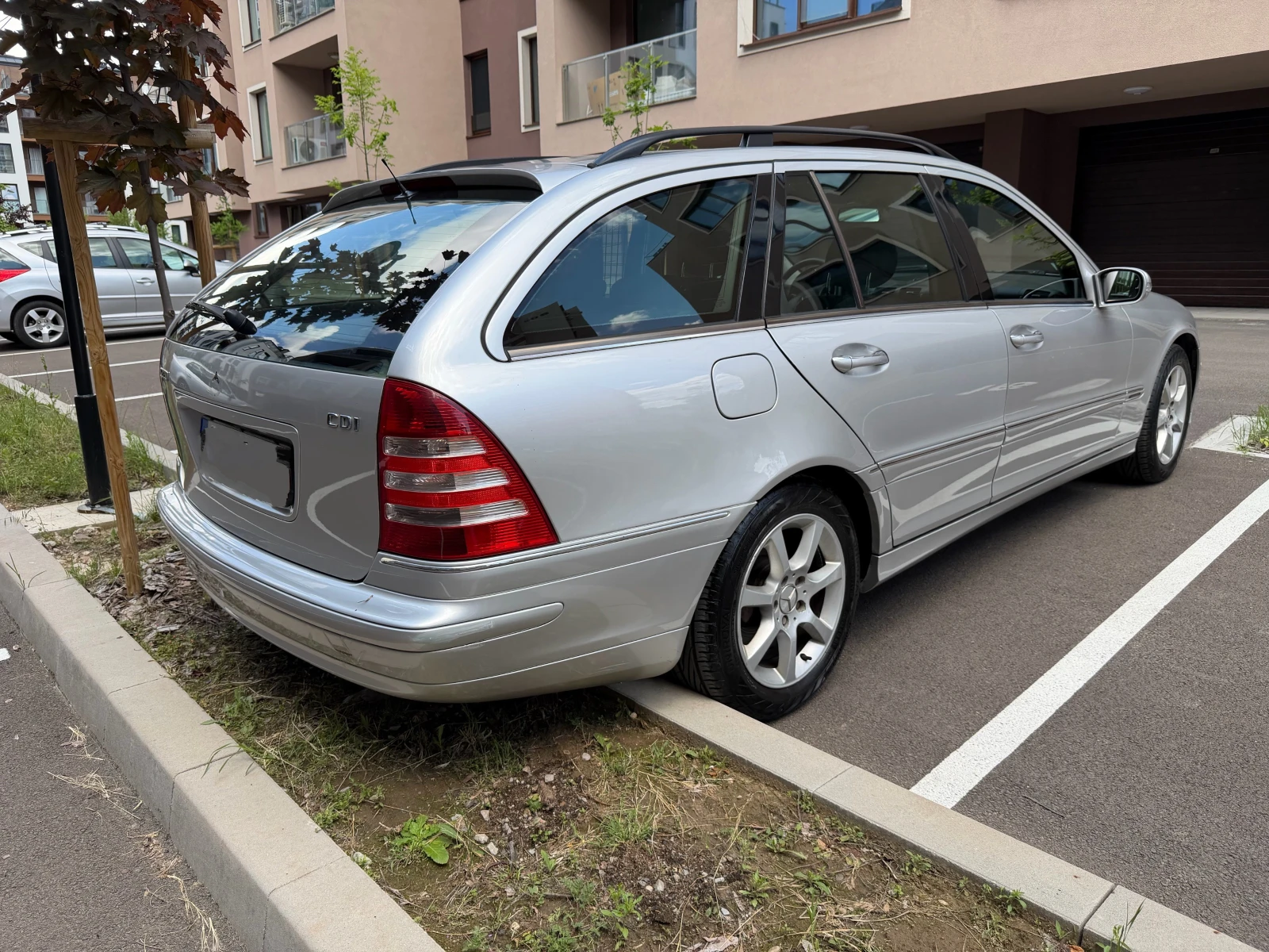 Mercedes-Benz C 220 Комби, снимка 5 - Автомобили и джипове - 55339052