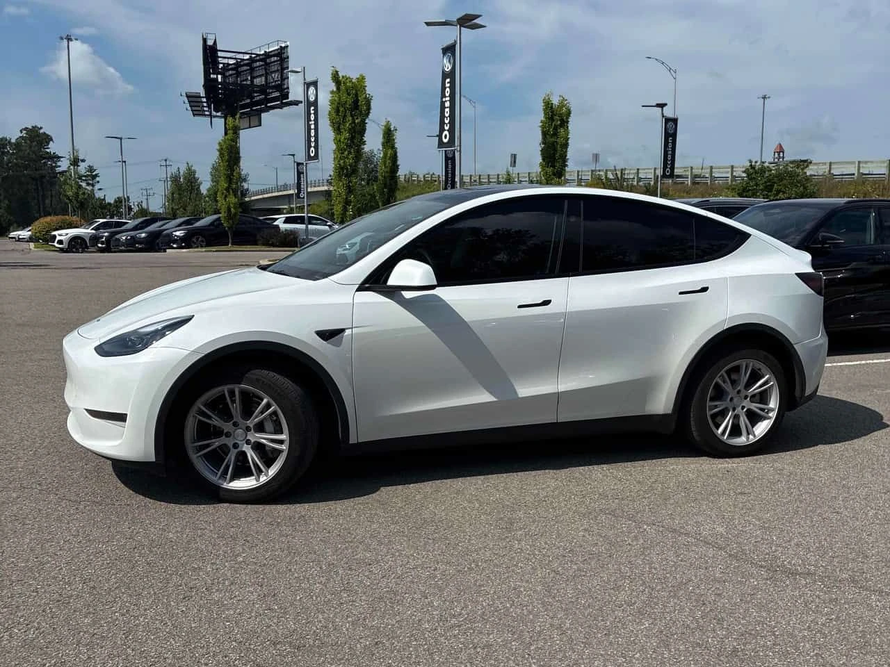 Tesla Model Y * Long Range* АВТОКРЕДИТ БЕЗ ПЪРВОНАЧАЛНА ВНОСКА* , снимка 2 - Автомобили и джипове - 55637707