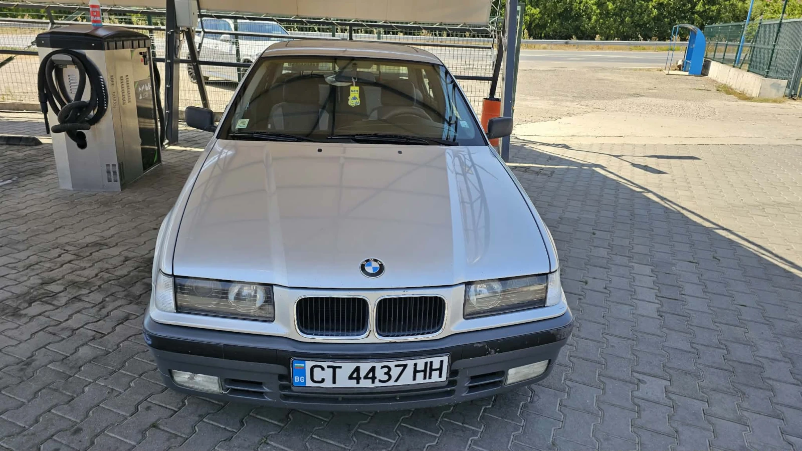 BMW 318, снимка 5 - Автомобили и джипове - 55881965