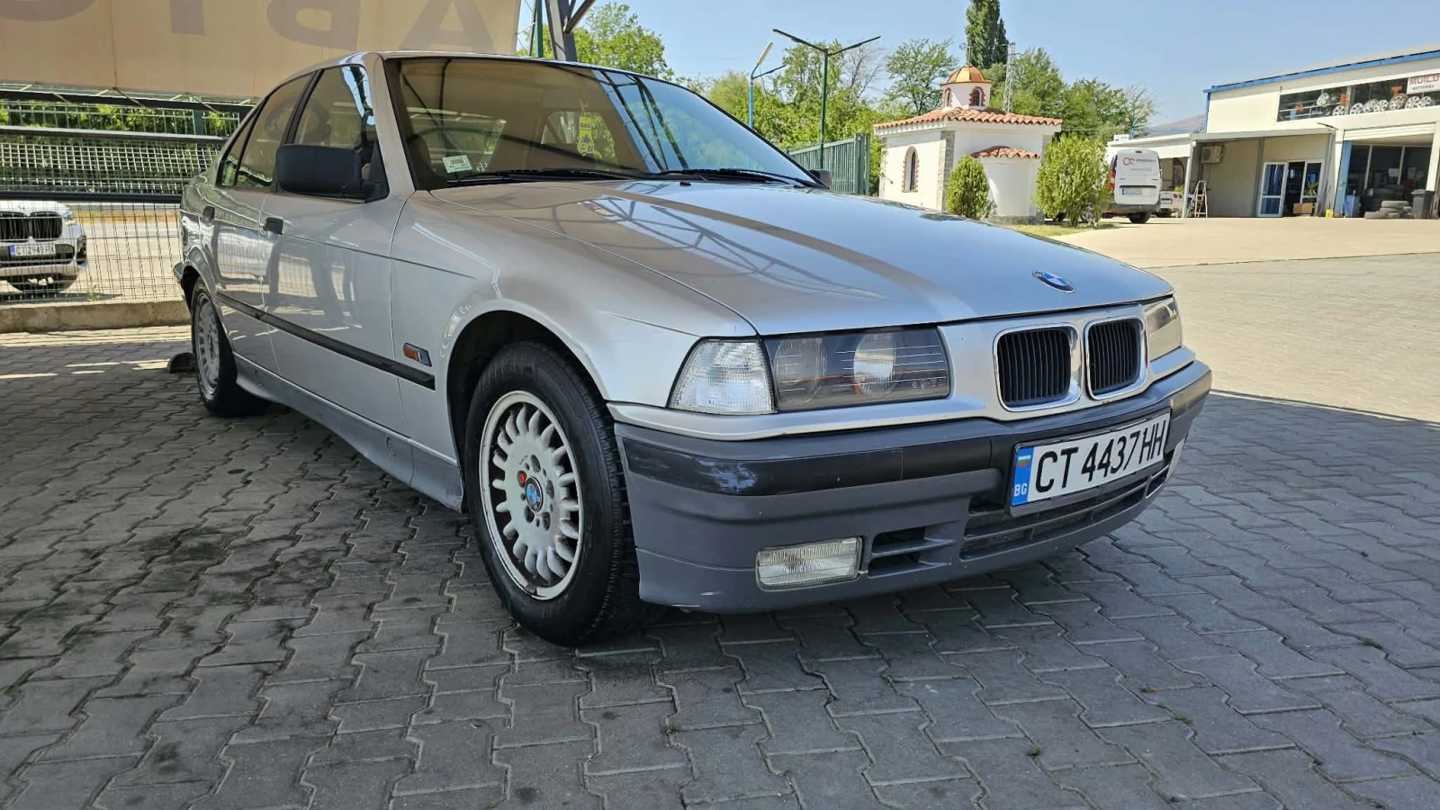 BMW 318