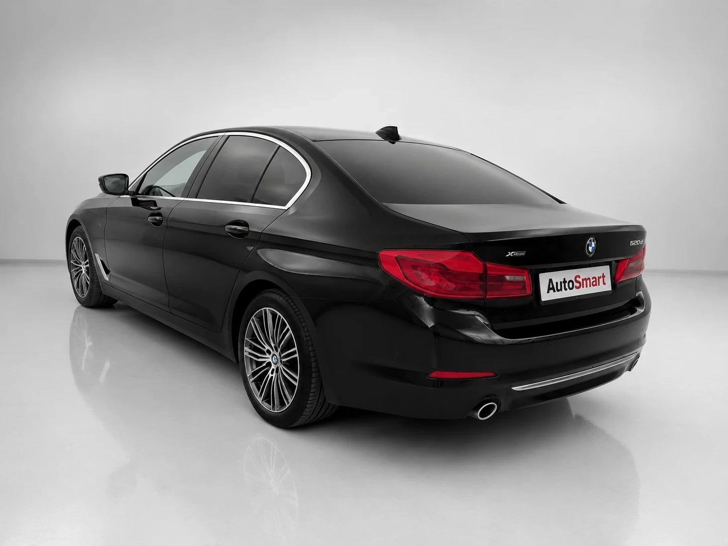 BMW 520 xDrive, снимка 6 - Автомобили и джипове - 55965788