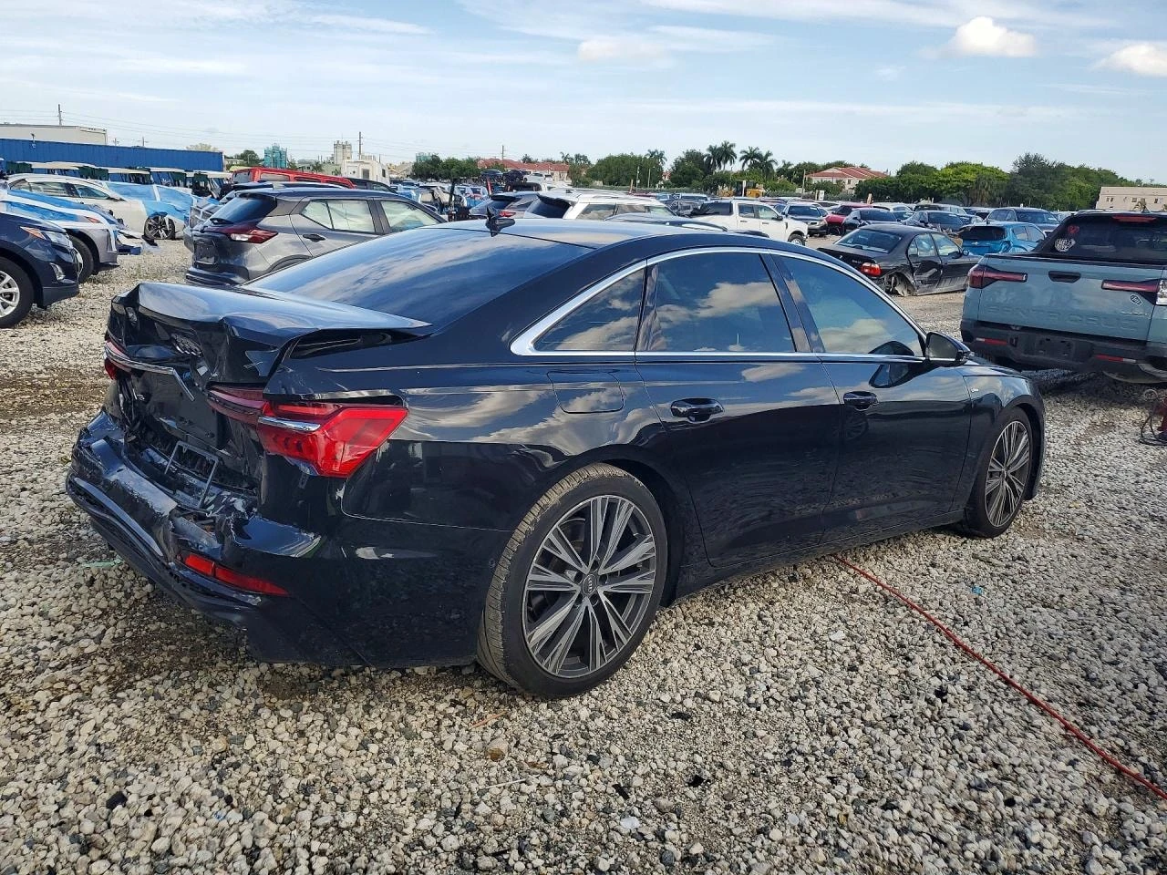 Audi A6 * quattro Premium Plus * CARFAX * БЕЗ ПЪРВОНАЧАЛНА, снимка 3 - Автомобили и джипове - 56032012