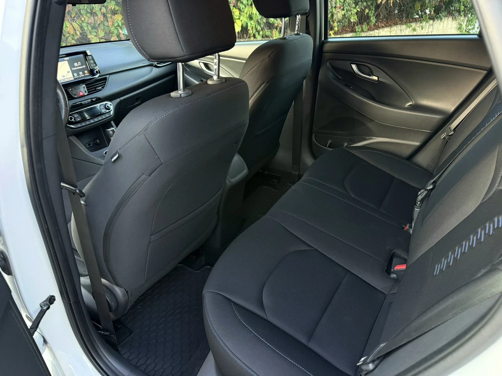 Hyundai I30 1.4i, facelift, �������  | Mobile.bg � ����������� 10