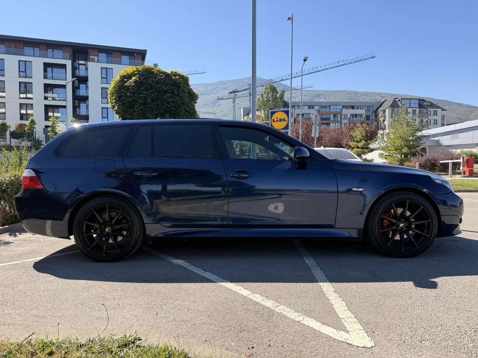 BMW 530