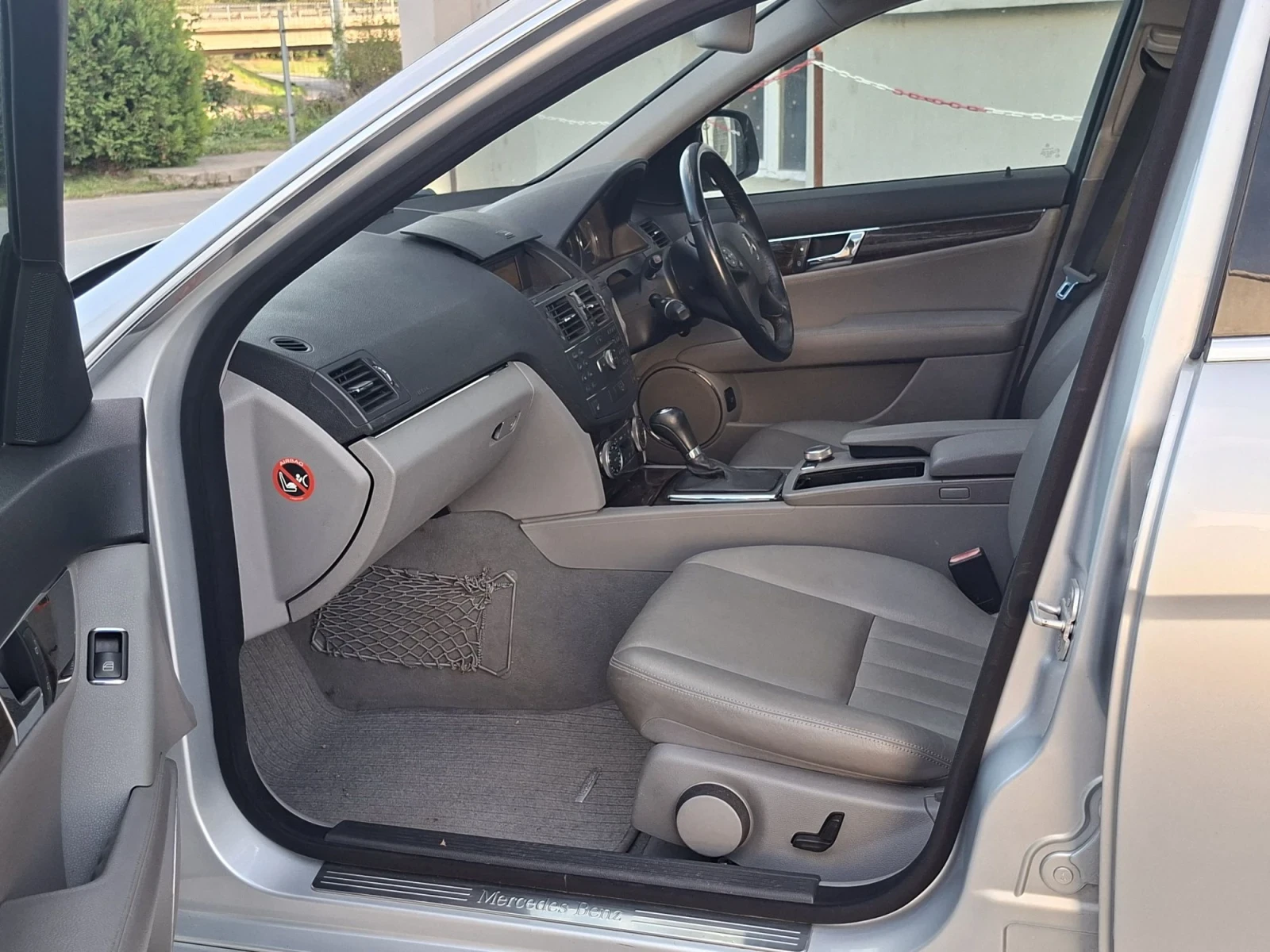 Mercedes-Benz C 320 320цди, снимка 9 - Автомобили и джипове - 56352866