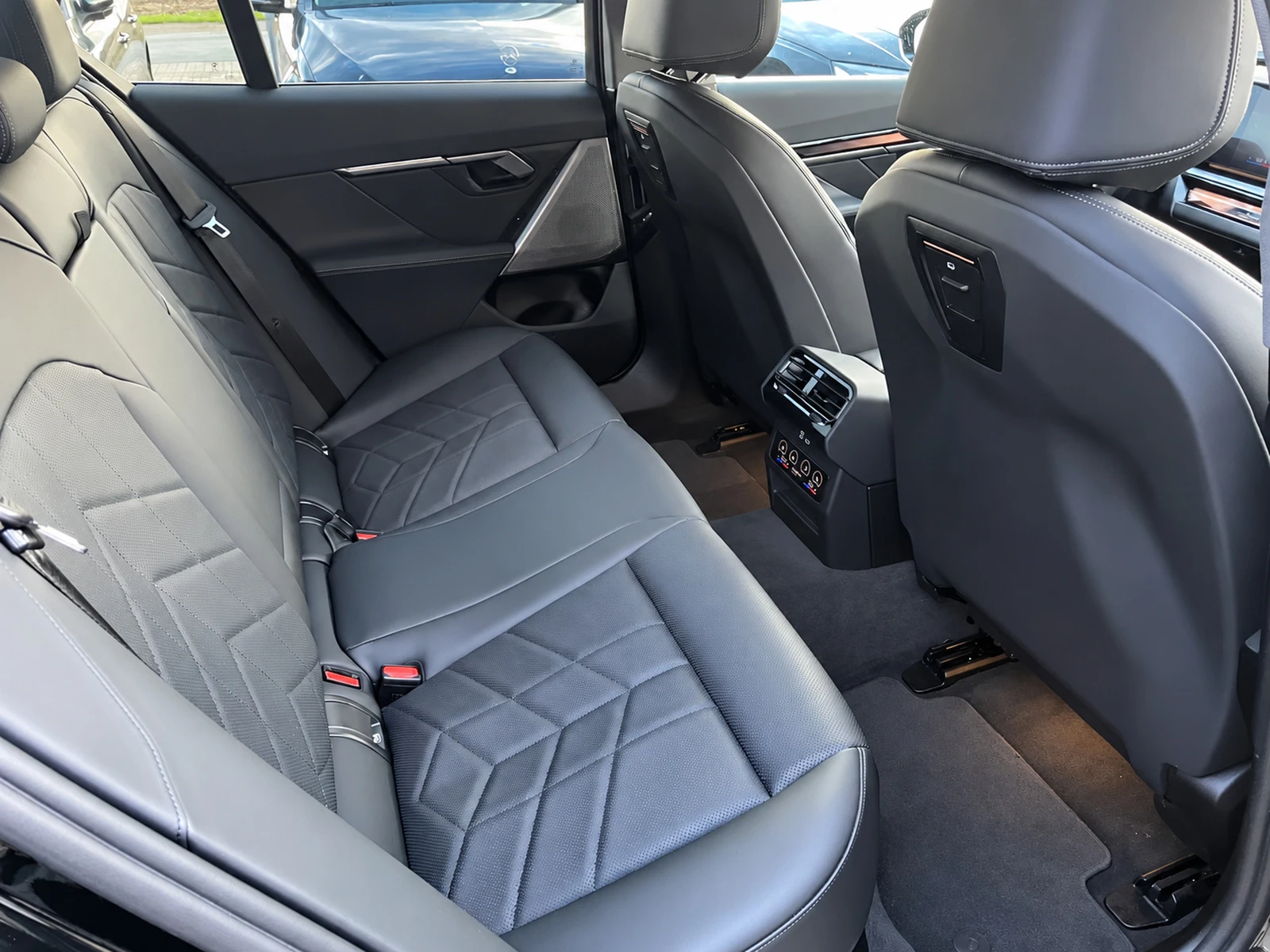 BMW i5 40/eDrive/AIR/HUD/360/�����/ | Mobile.bg � ����������� 15