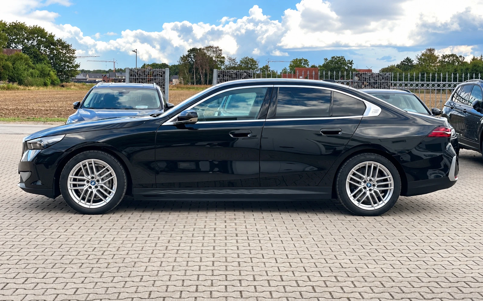 BMW i5 40/eDrive/AIR/HUD/360/�����/ | Mobile.bg � ����������� 4
