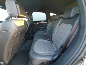 VW Touareg R-Line 3.0 V6 TDI SCR 4MOTION - 52700 € / 103072.24 лв. - 37710585 5