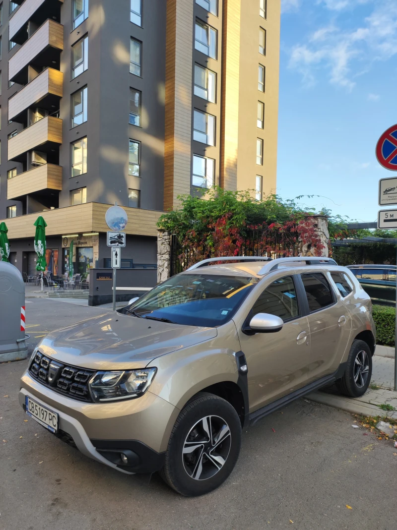 Dacia Duster ДО КРАЯ НА МЕСЕЦА!, снимка 1 - Автомобили и джипове - 47726164