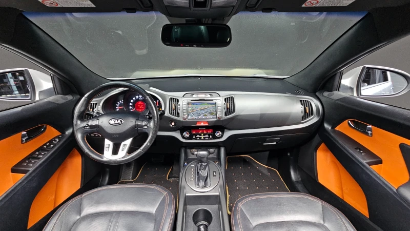 Kia Sportage Limited / 4x4 / Сервизна история !!!, снимка 8 - Автомобили и джипове - 52008086