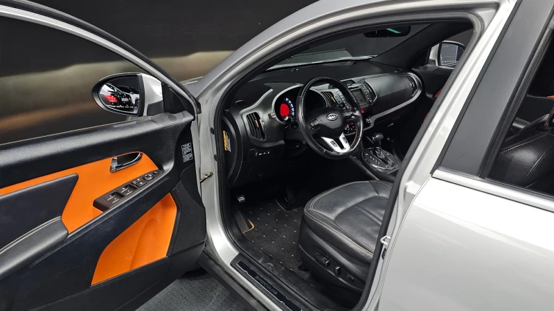 Kia Sportage Limited / 4x4 / Сервизна история !!!, снимка 7 - Автомобили и джипове - 52008086