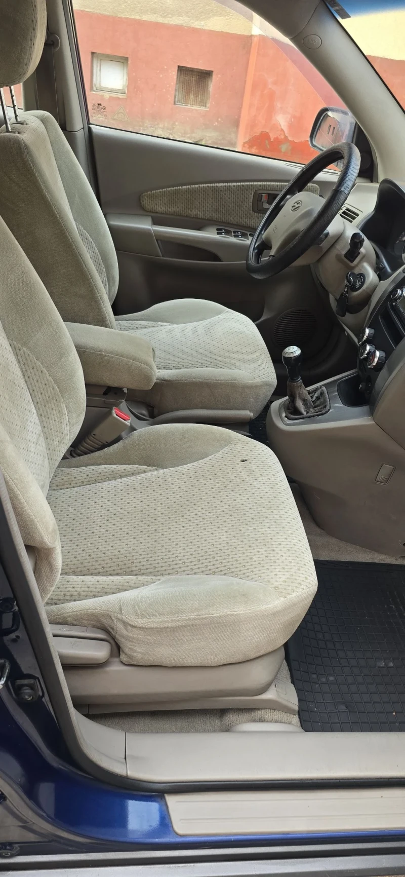 Hyundai Tucson 2.0d, 4x4, снимка 13 - Автомобили и джипове - 52730782