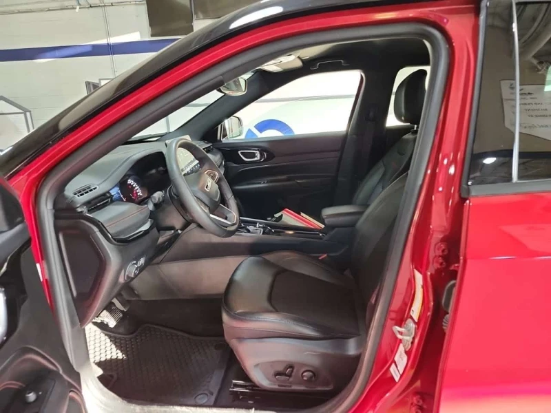 Jeep Compass Trailhawk 4x4 | ПОДГРЕВИ | 2 КЛЮЧА | CARFAX, снимка 13 - Автомобили и джипове - 53600435