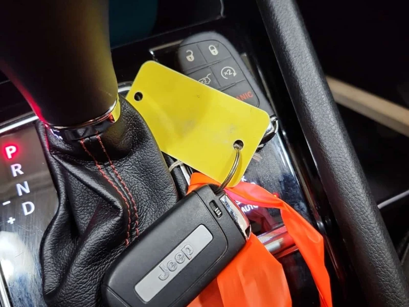 Jeep Compass Trailhawk 4x4 | ПОДГРЕВИ | 2 КЛЮЧА | CARFAX, снимка 16 - Автомобили и джипове - 53600435