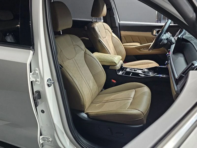 Kia Sorento HEV 1.6 2WD| 230к.с.| ВКЛ.ТЕХНОТЕСТ, снимка 12 - Автомобили и джипове - 55199411