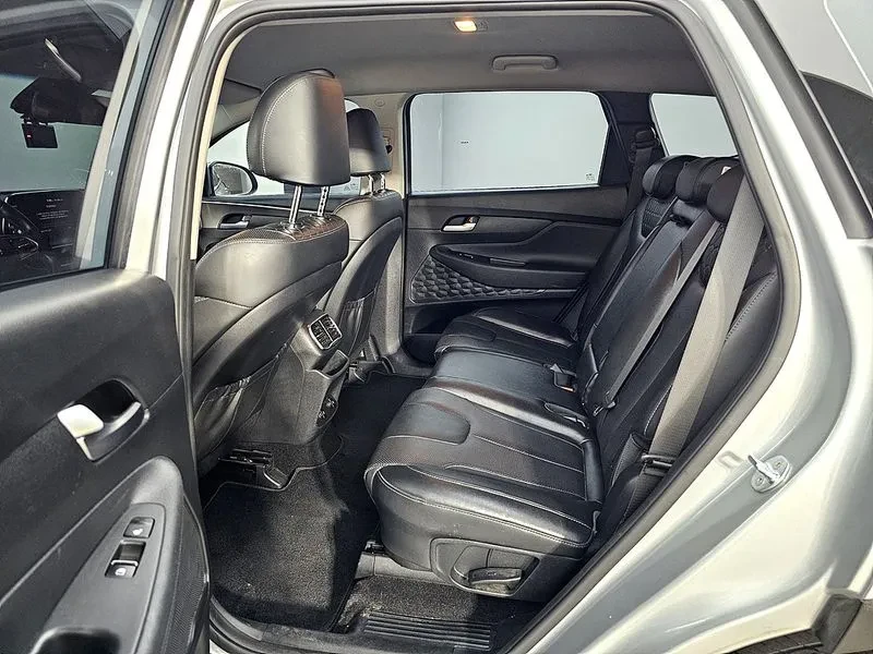 Hyundai Santa fe Diesel 2.0 2Wd Premium, снимка 9 - Автомобили и джипове - 56114246
