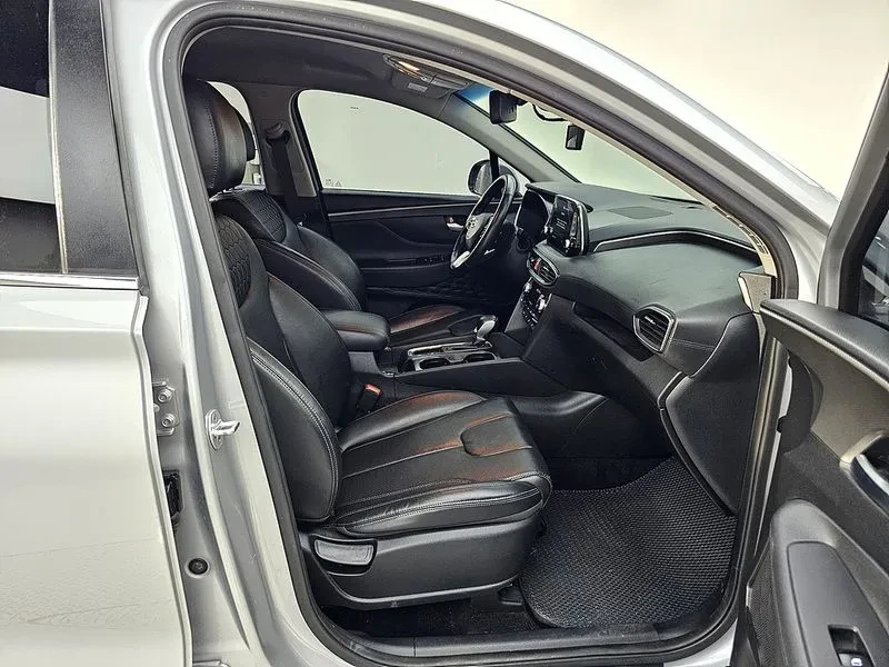 Hyundai Santa fe Diesel 2.0 2Wd Premium, снимка 11 - Автомобили и джипове - 56114246
