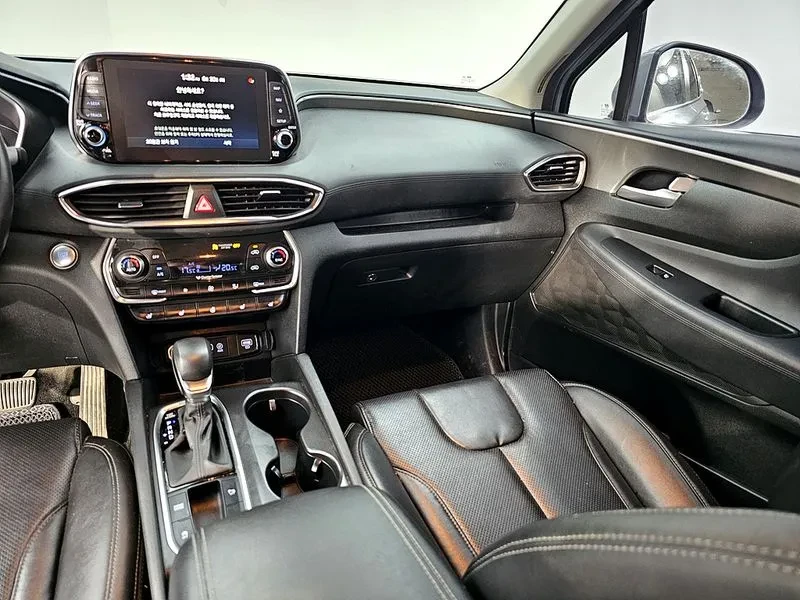 Hyundai Santa fe Diesel 2.0 2Wd Premium, снимка 10 - Автомобили и джипове - 56114246