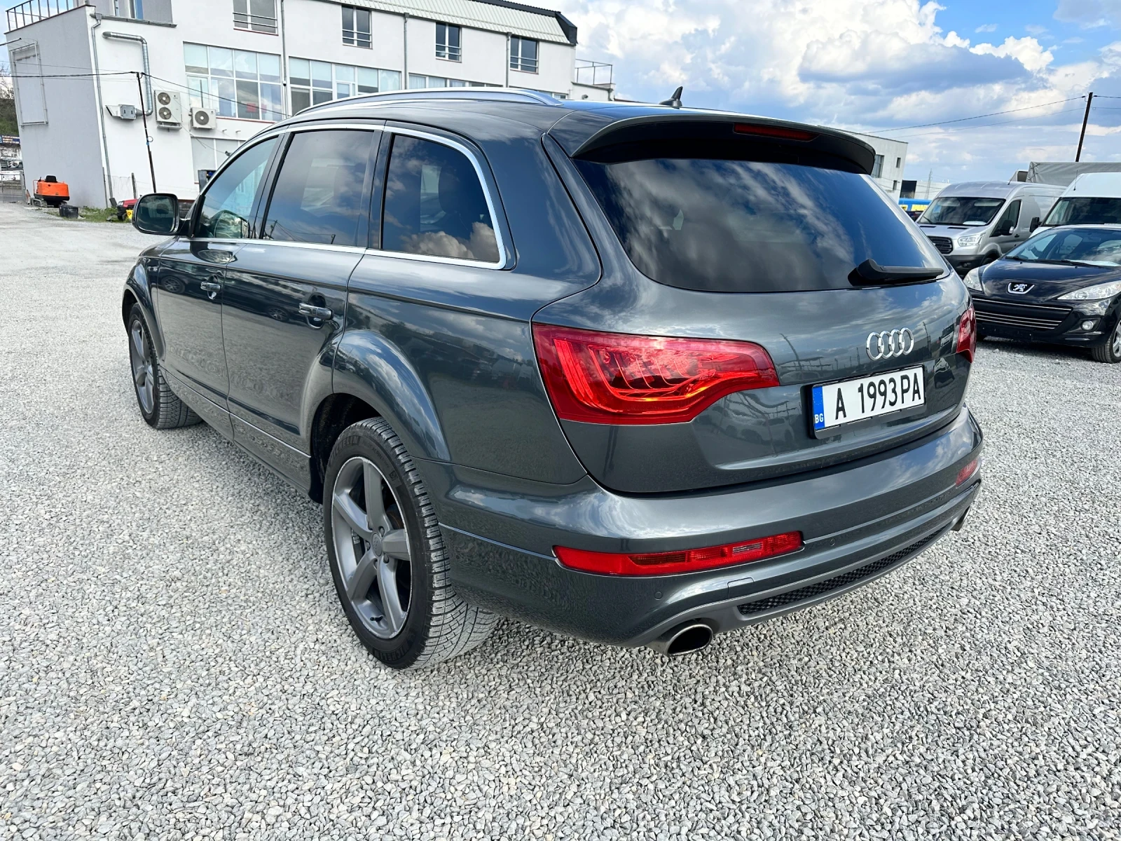 Audi Q7 3.0 TDI-S-Line-6+ 1m - изображение 6