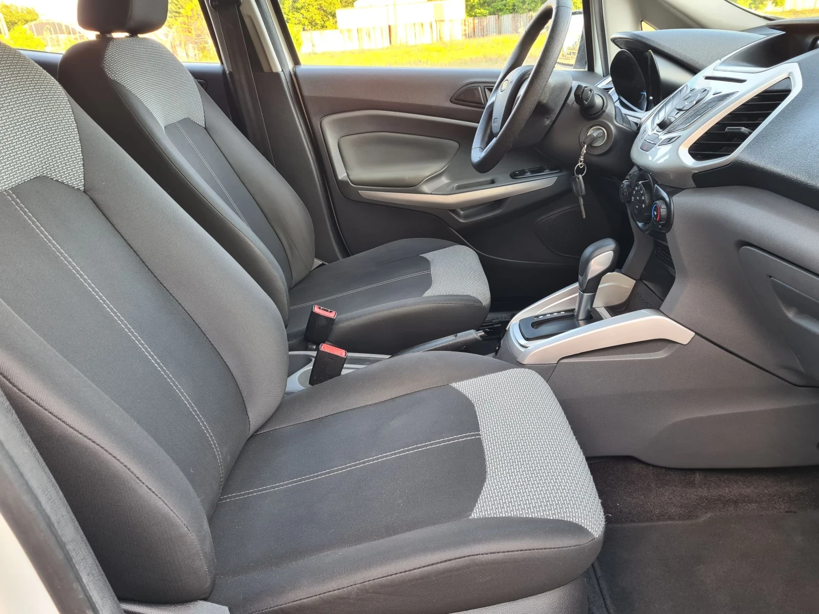 Ford EcoSport 1.5i /става на газ/автоматик  - изображение 10