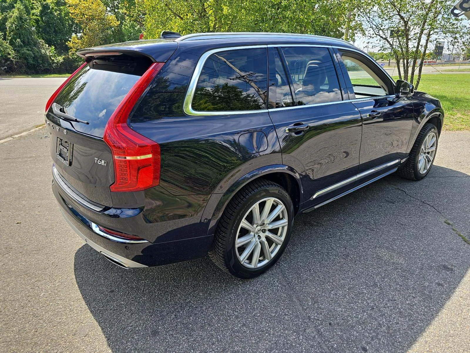 Volvo Xc90 INSCRIPTION* DIGITAL* DISTRONIK* PANO* 7МЕСТА* B&W - изображение 3