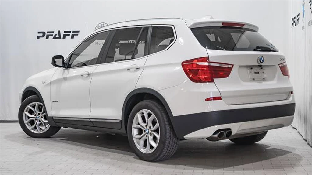 BMW X3 * АВТО КРЕДИТ* ЦЕНА ДО БГ * СЕРВИЗНА ИСТОРИЯ *  - изображение 4