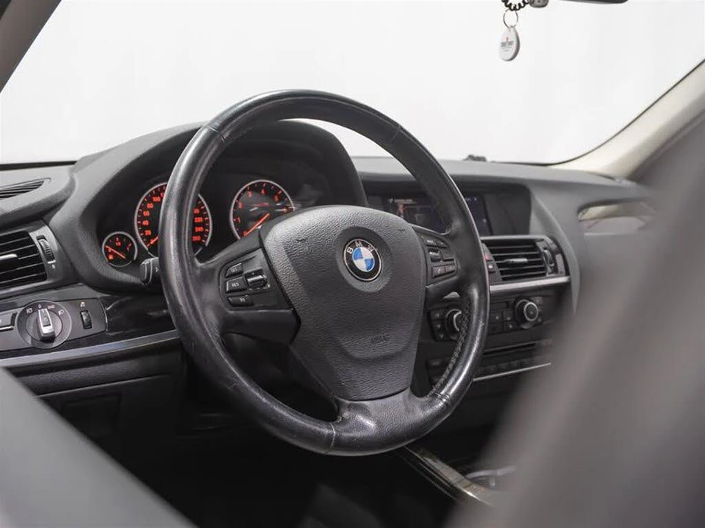 BMW X3 * АВТО КРЕДИТ* ЦЕНА ДО БГ * СЕРВИЗНА ИСТОРИЯ *  - изображение 9