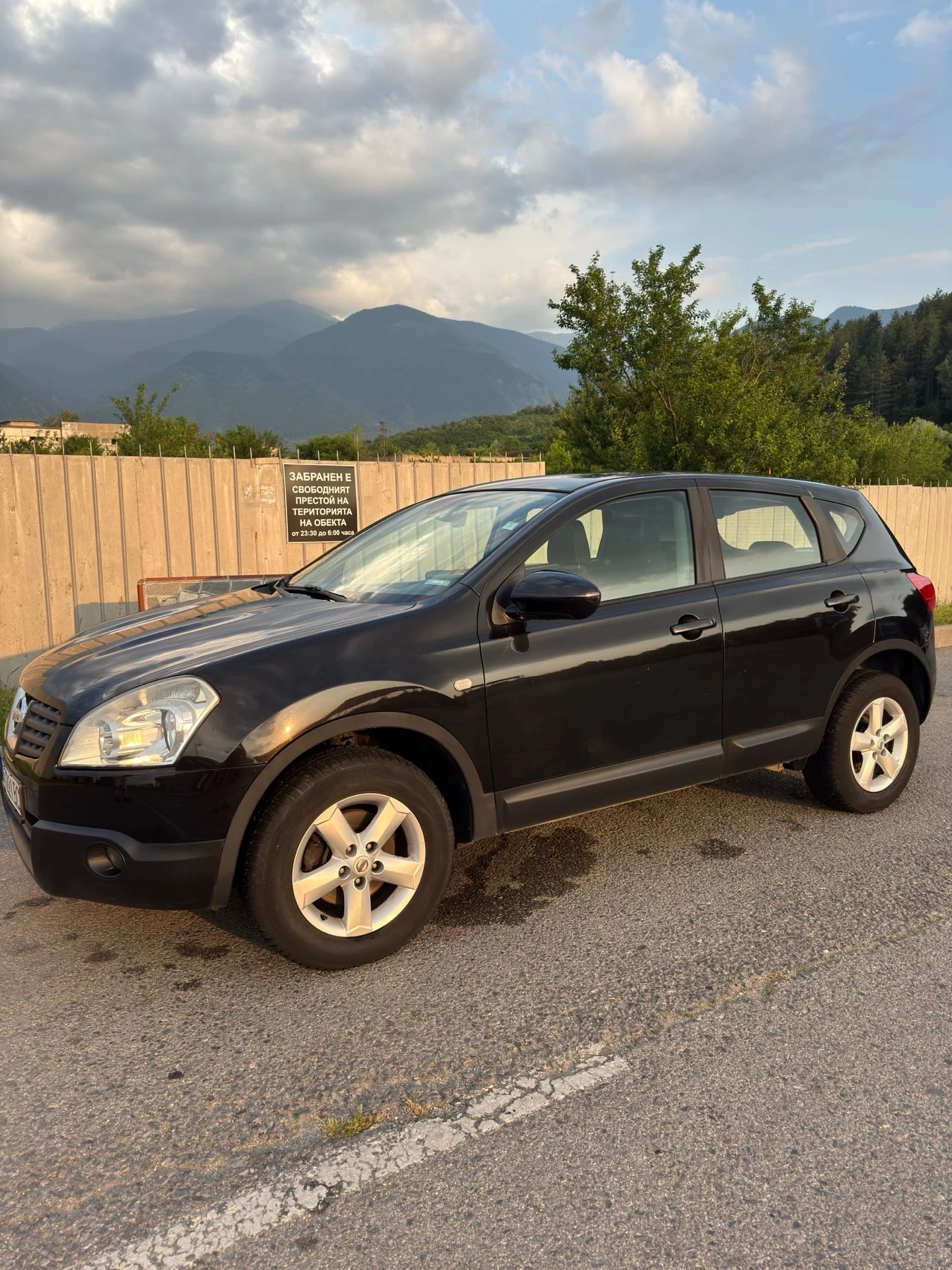 Nissan Qashqai 1.5 dci, снимка 2 - Автомобили и джипове - 54143117