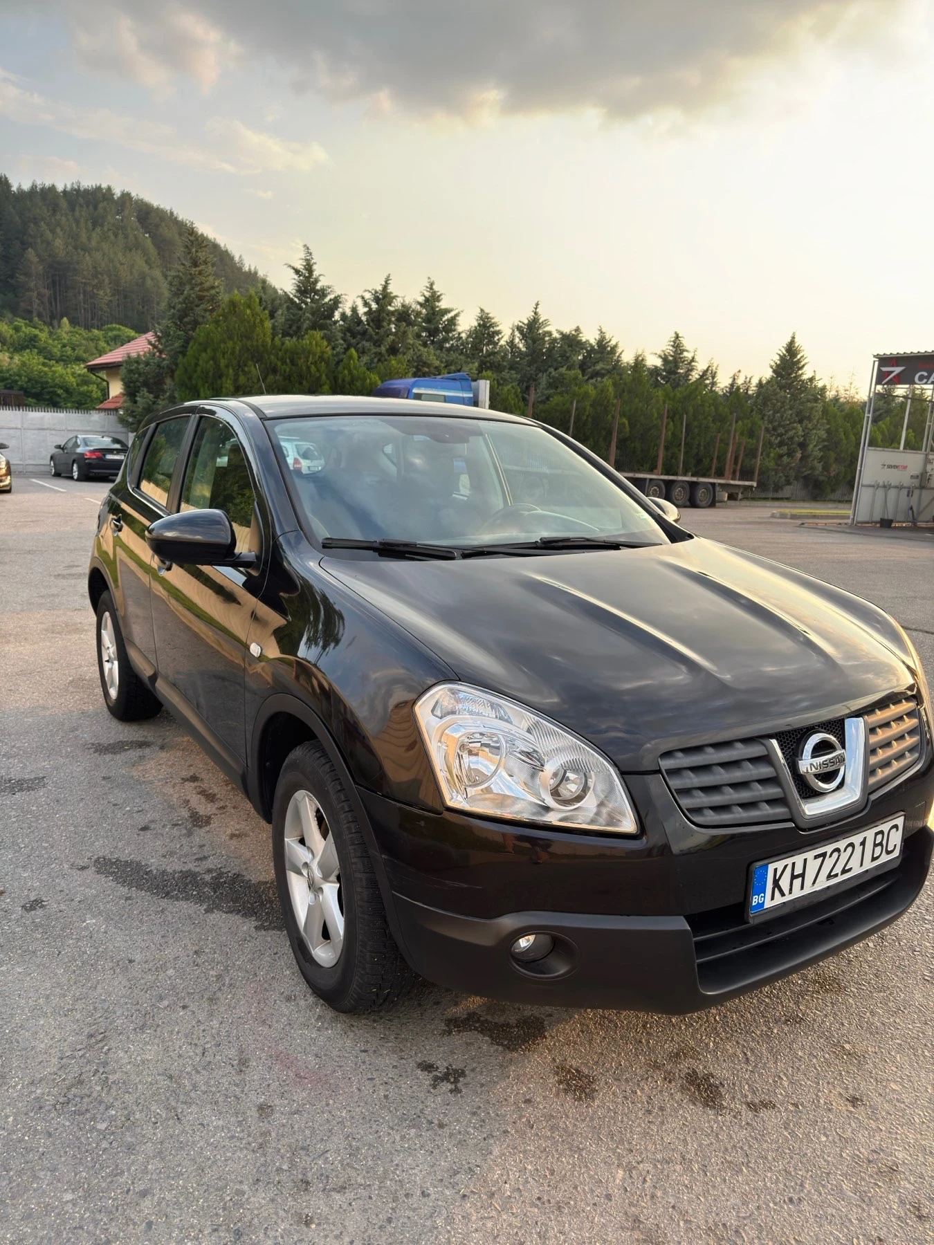 Nissan Qashqai 1.5 dci, снимка 7 - Автомобили и джипове - 54143117