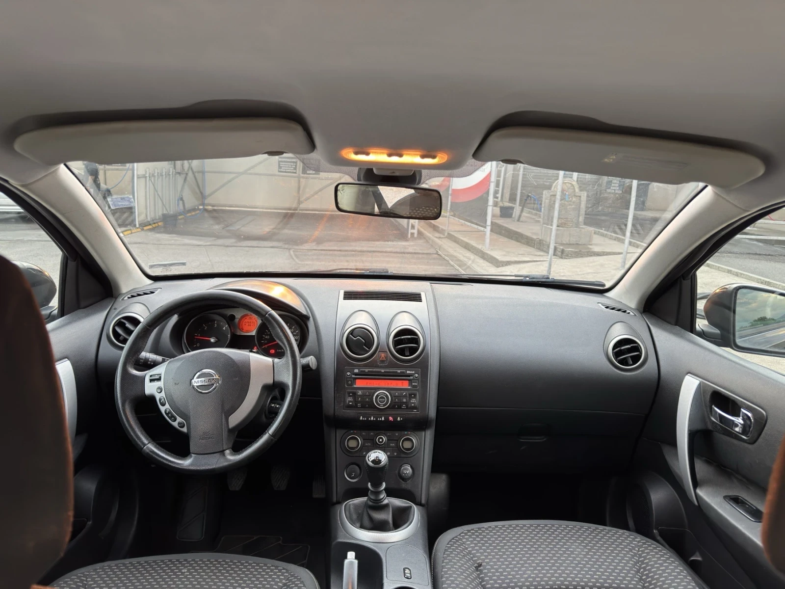 Nissan Qashqai 1.5 dci, снимка 9 - Автомобили и джипове - 54143117