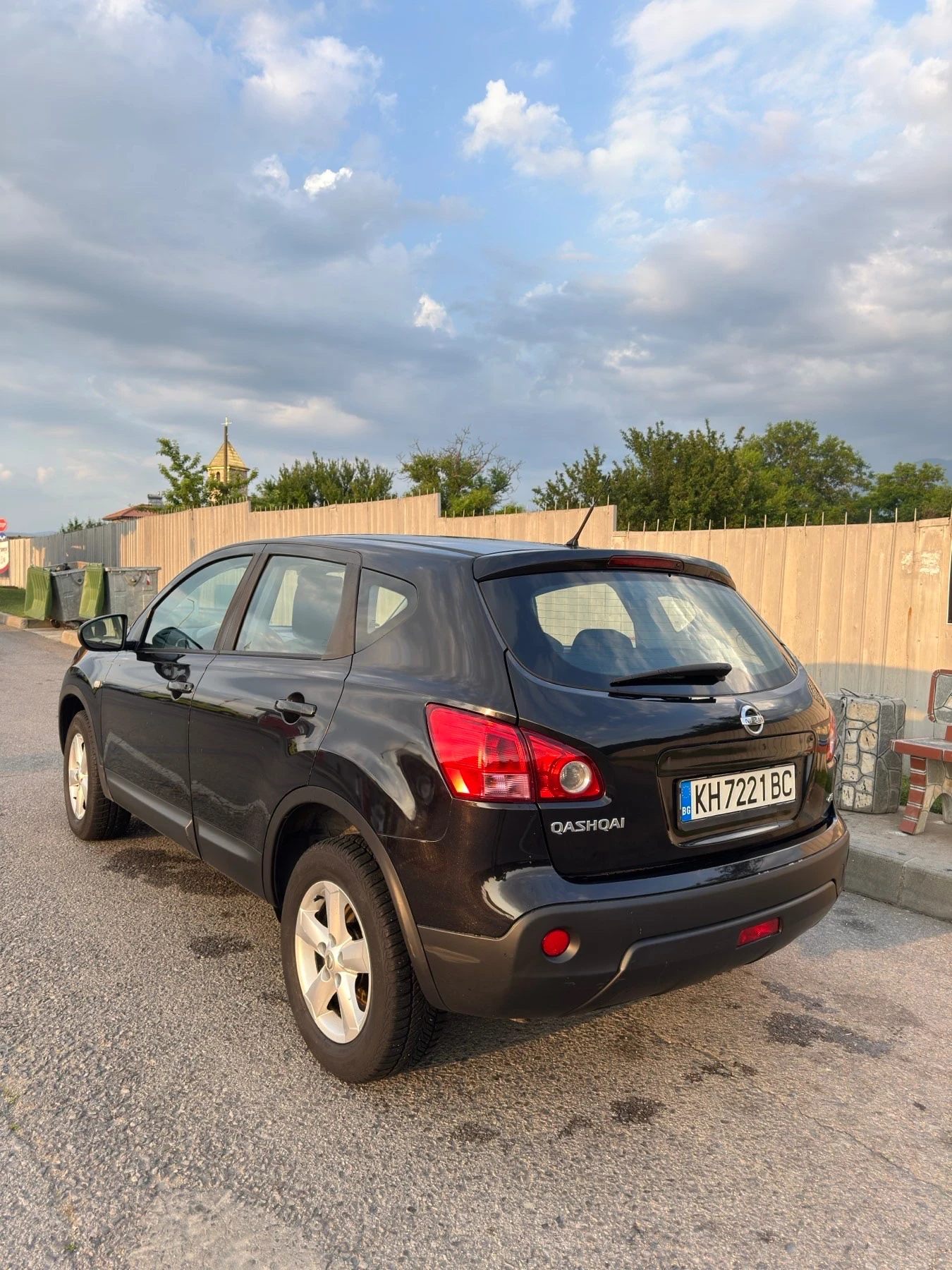 Nissan Qashqai 1.5 dci, снимка 3 - Автомобили и джипове - 54143117