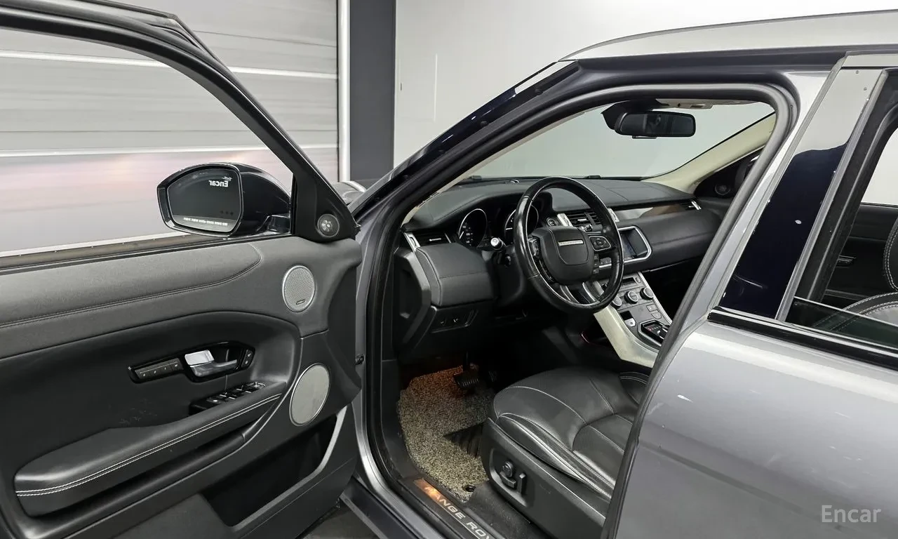 Land Rover Range Rover Evoque 2.0 TD4, снимка 10 - Автомобили и джипове - 54749397