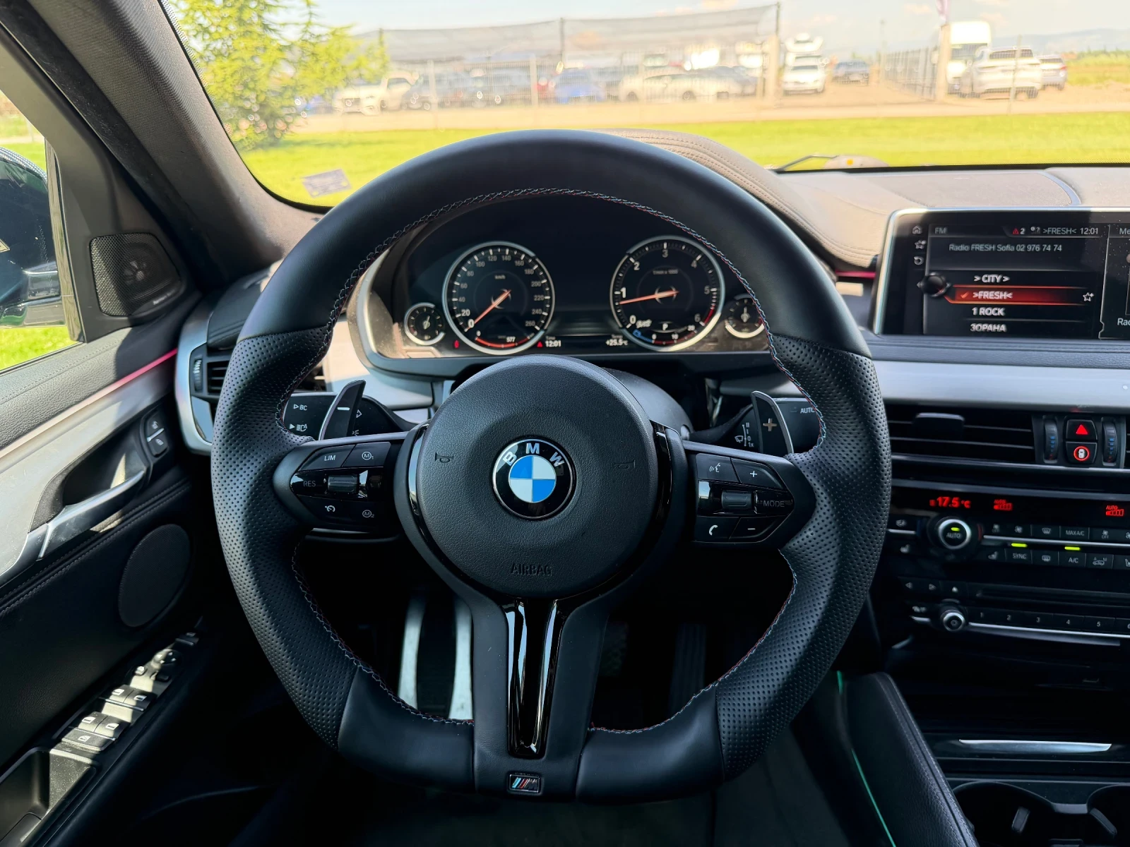 BMW X6 40d* M-Pack* KEYLESS* HUD* H/K* 360 CAM* , снимка 9 - Автомобили и джипове - 55096242