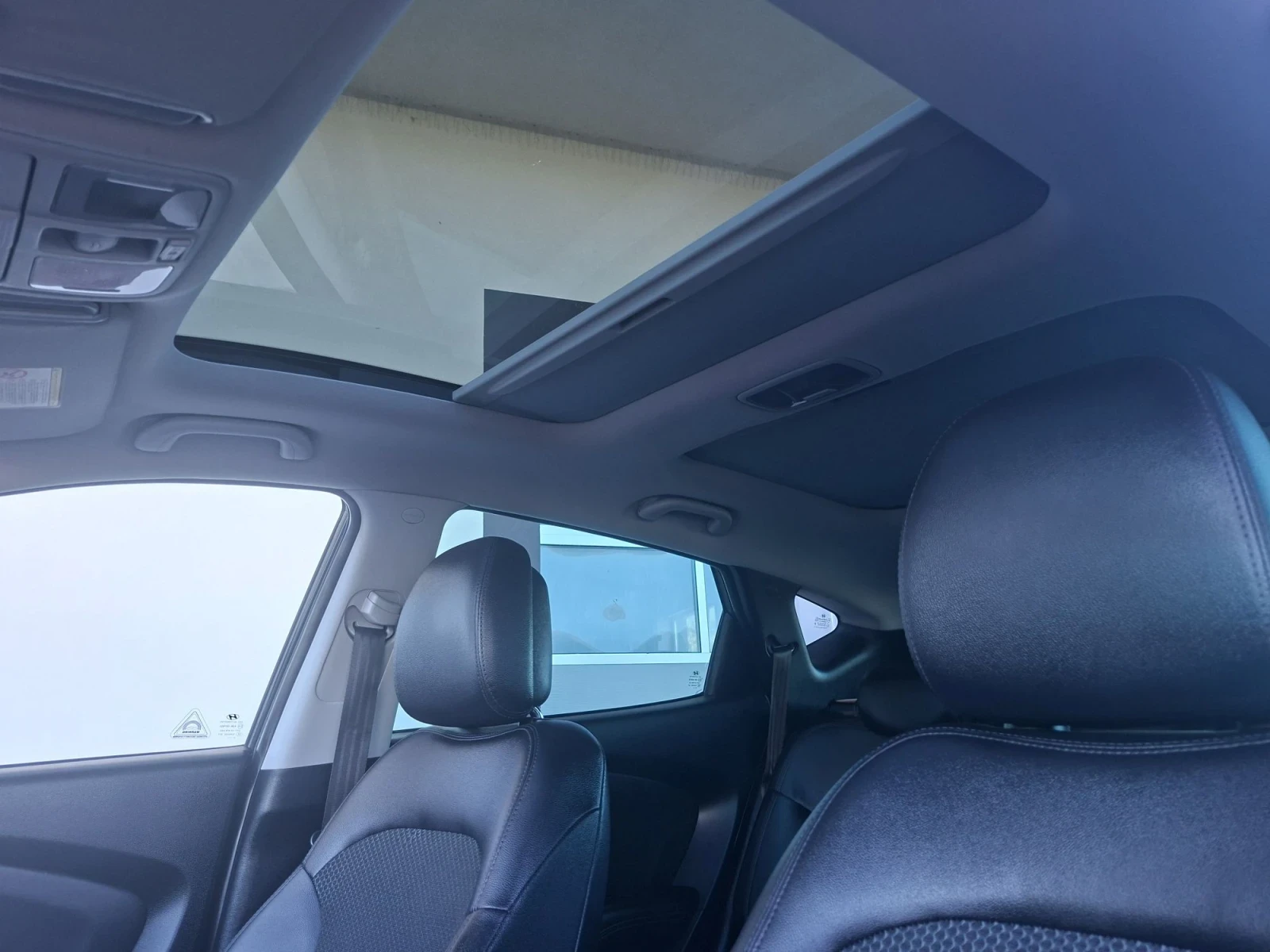 Hyundai IX35 2.0D-4х4 NAVI Панорама, снимка 9 - Автомобили и джипове - 55682782