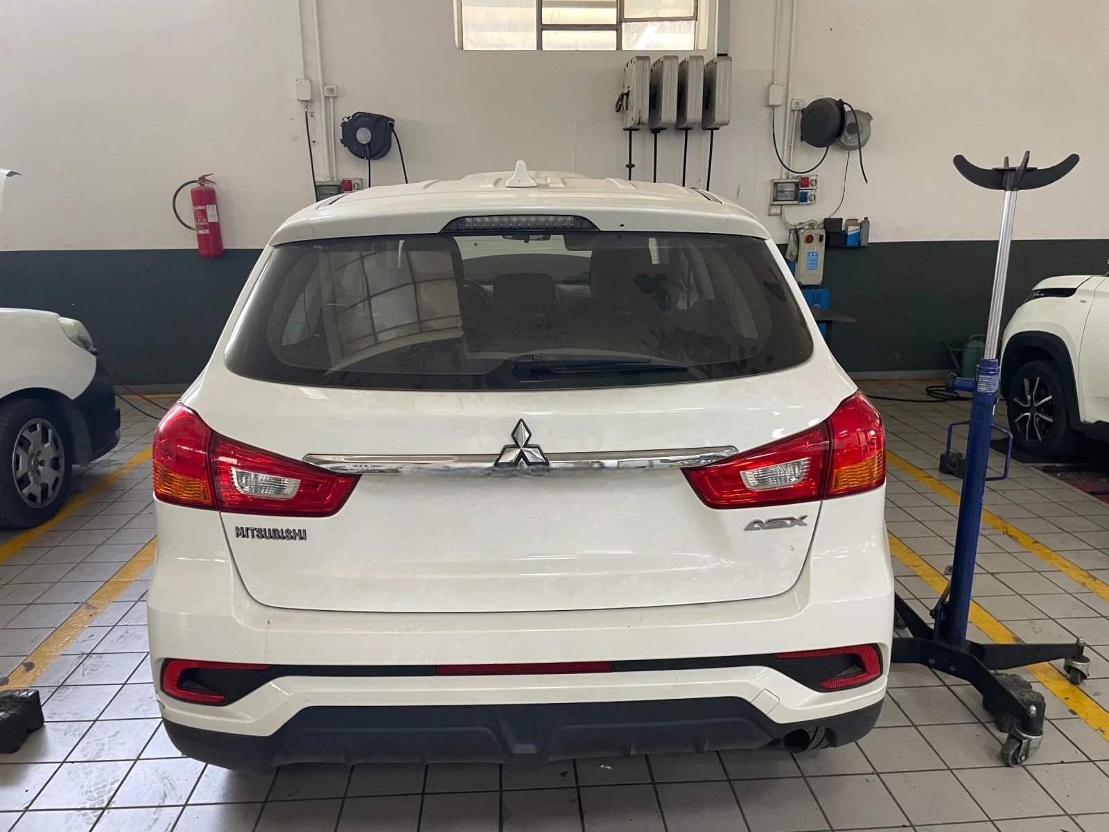 Mitsubishi ASX 2018 1.6 Бензин Фабрична газ EURO6B, снимка 5 - Автомобили и джипове - 55701853