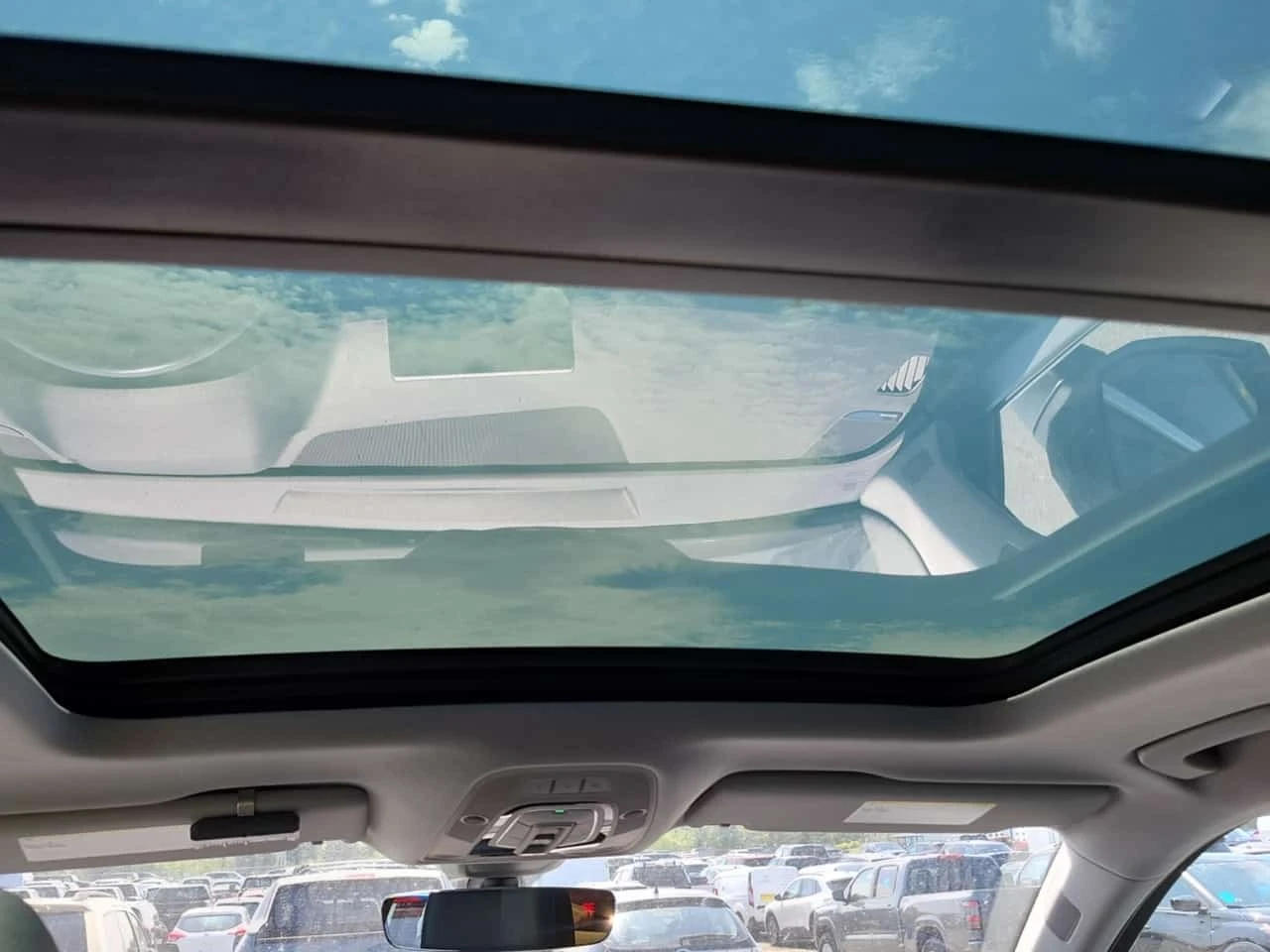 Audi Q5 * Technik * 2 КЛЮЧА * ДИСТРОНИК * PANO * CARFAX, снимка 13 - Автомобили и джипове - 55737178