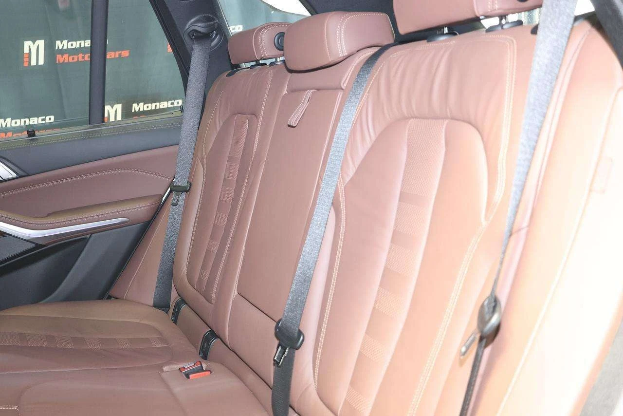 BMW X5 50i xDrive50i LASERS| SKYLOUNGE| EXECUTIVEPACKAGE , снимка 7 - Автомобили и джипове - 55999592