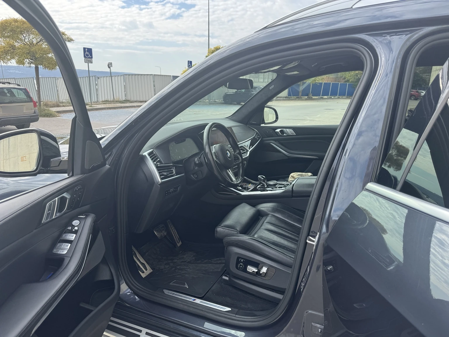 BMW X7, снимка 4 - Автомобили и джипове - 56681903