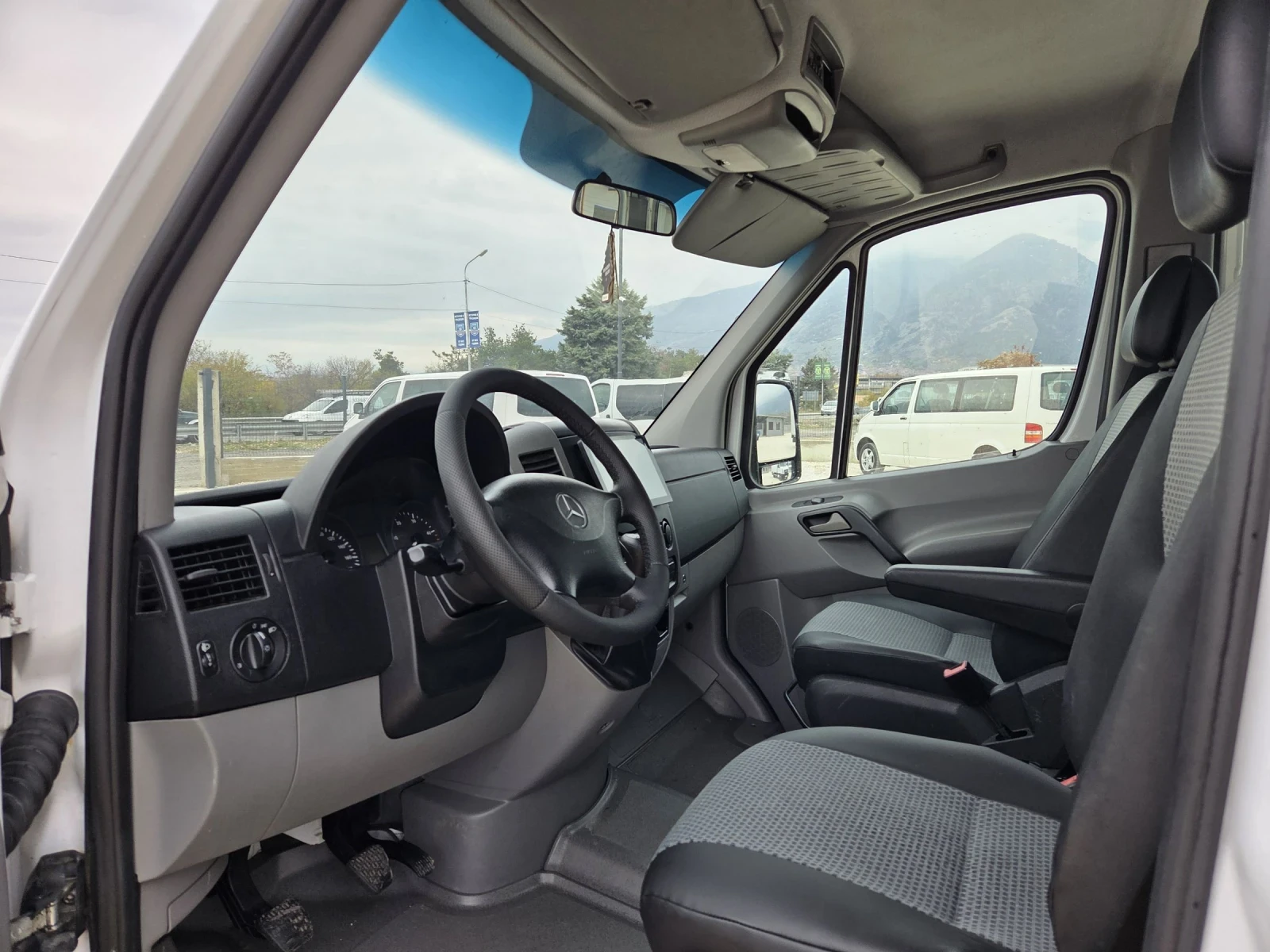 Mercedes-Benz Sprinter 311  - изображение 7