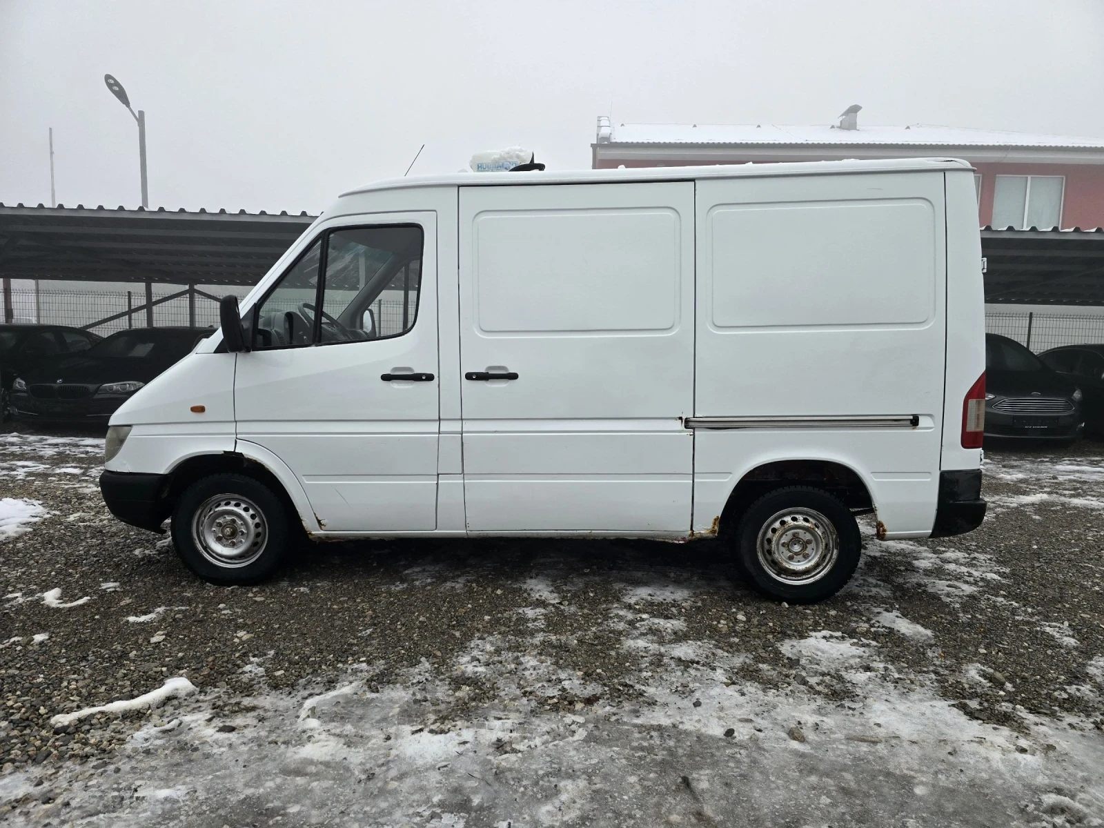 Mercedes-Benz Sprinter 208 2.2CDI ХЛАДИЛЕН - изображение 8