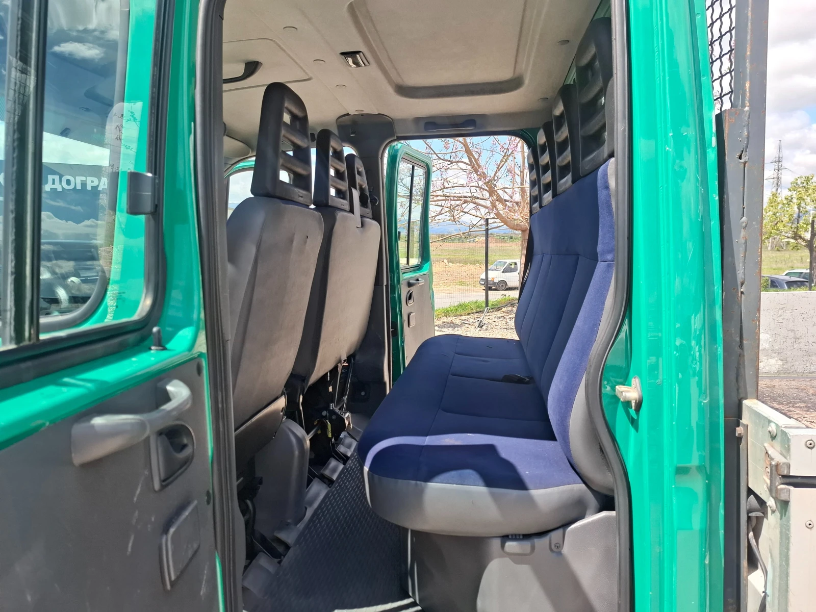 Iveco Daily 3.0/До3.5т/Климатик, снимка 11 - Бусове и автобуси - 54290198