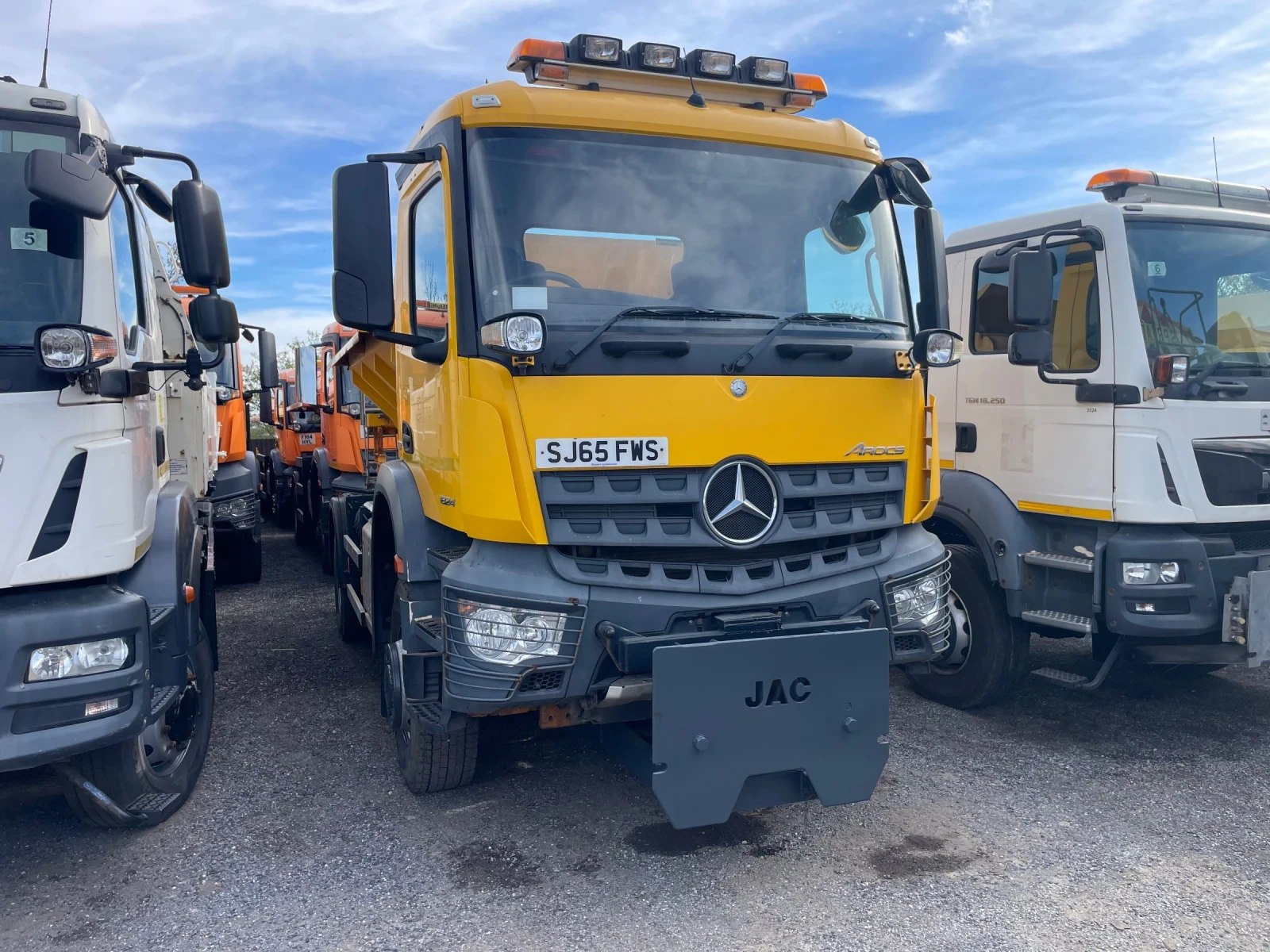 Mercedes-Benz Arocs 4x4/6m3/E6 | Mobile.bg   7
