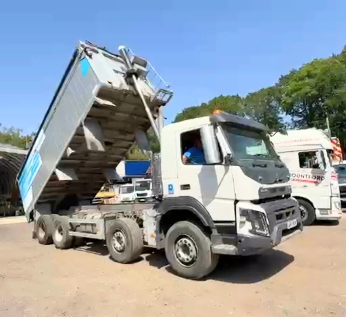 Volvo Fm FMX ЗЪРНОВОЗ, снимка 15 - Камиони - 55139438
