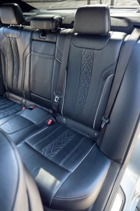 BMW 540 i xDrive Individual , снимка 15